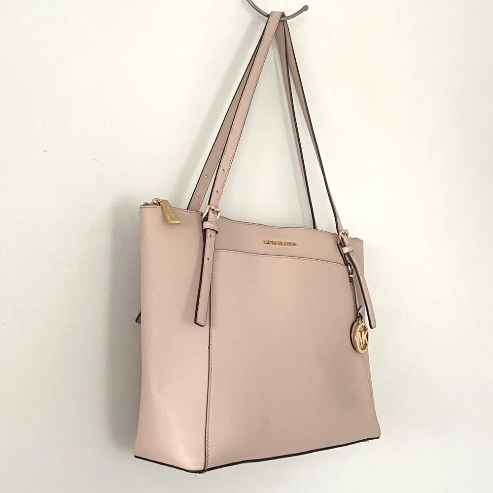 Michael Kors Voyager Large Saffiano Leather Top-Zip Tote Bag light pink/blush